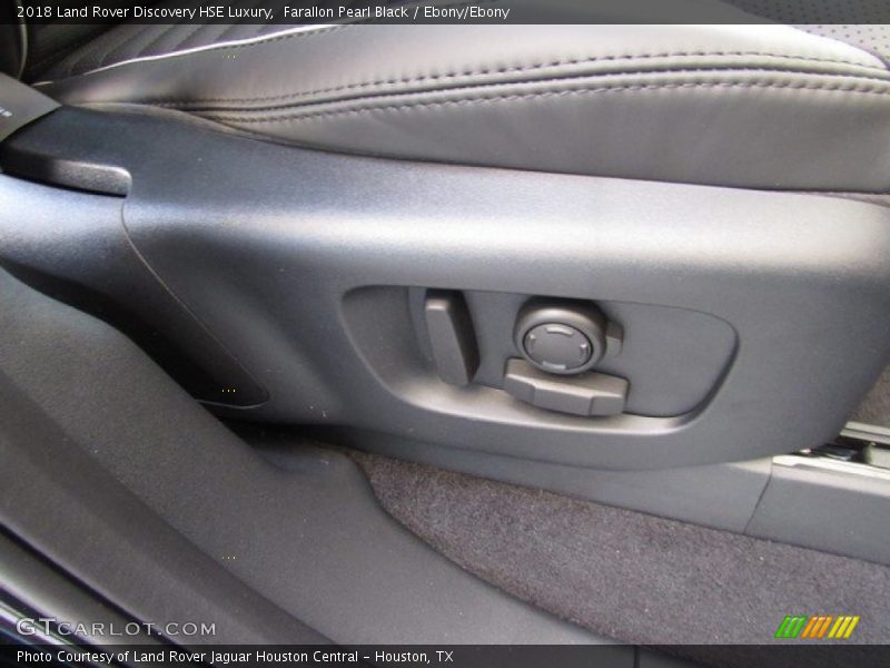 Farallon Pearl Black / Ebony/Ebony 2018 Land Rover Discovery HSE Luxury