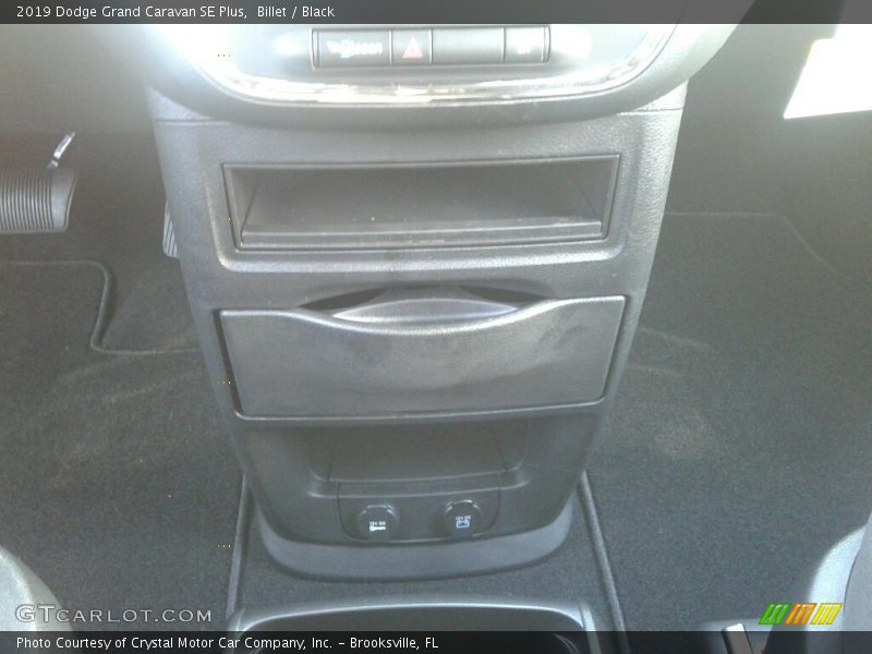 Billet / Black 2019 Dodge Grand Caravan SE Plus