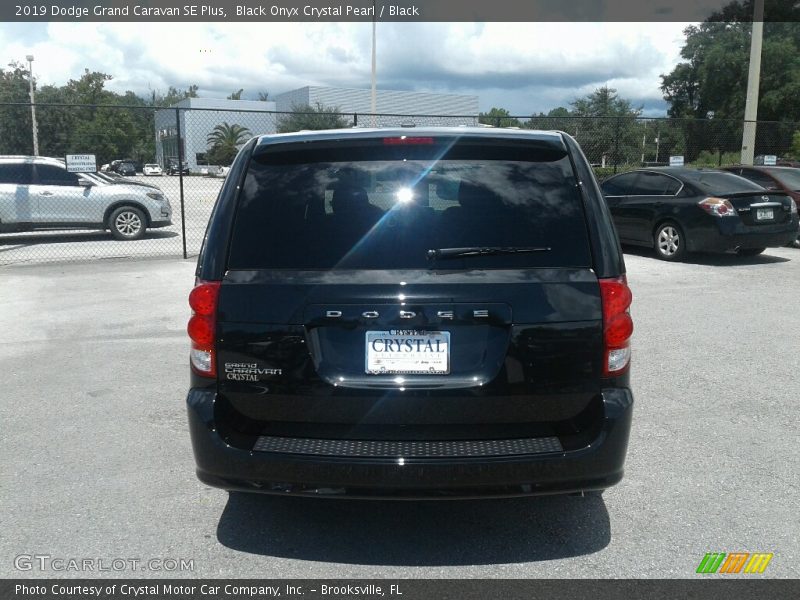 Black Onyx Crystal Pearl / Black 2019 Dodge Grand Caravan SE Plus