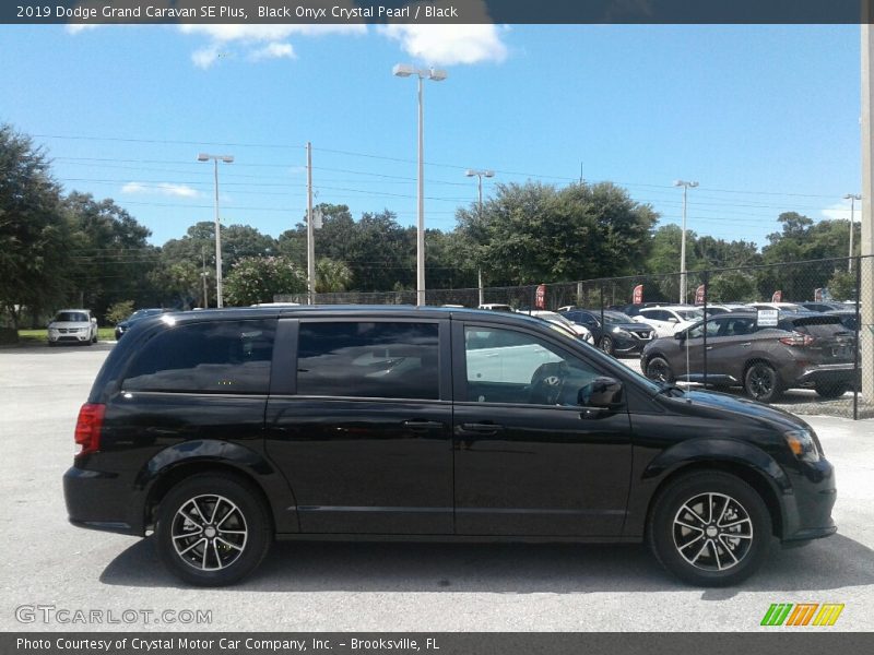 Black Onyx Crystal Pearl / Black 2019 Dodge Grand Caravan SE Plus