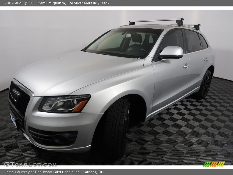 Ice Silver Metallic / Black 2009 Audi Q5 3.2 Premium quattro