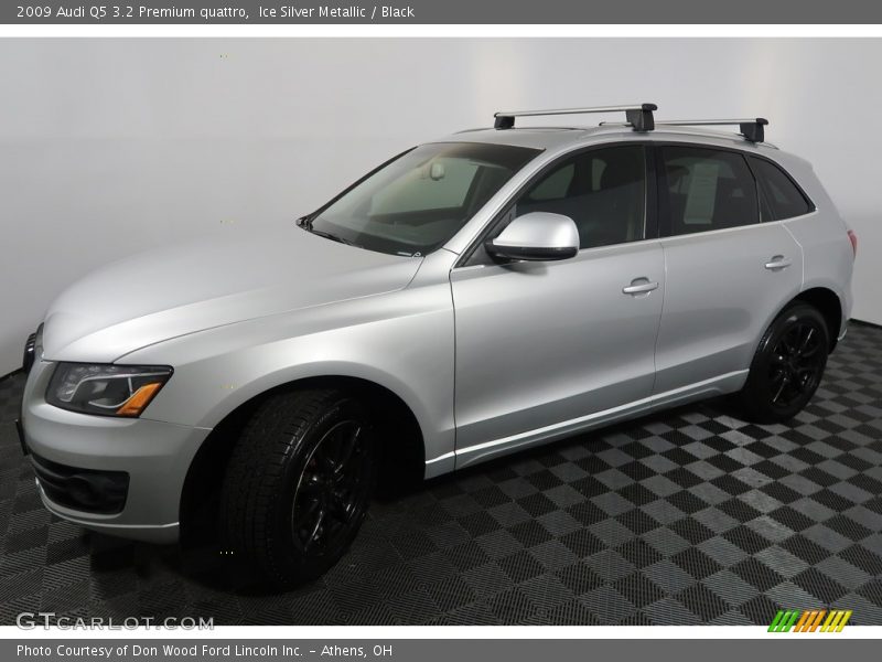 Ice Silver Metallic / Black 2009 Audi Q5 3.2 Premium quattro