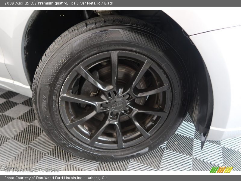 Ice Silver Metallic / Black 2009 Audi Q5 3.2 Premium quattro