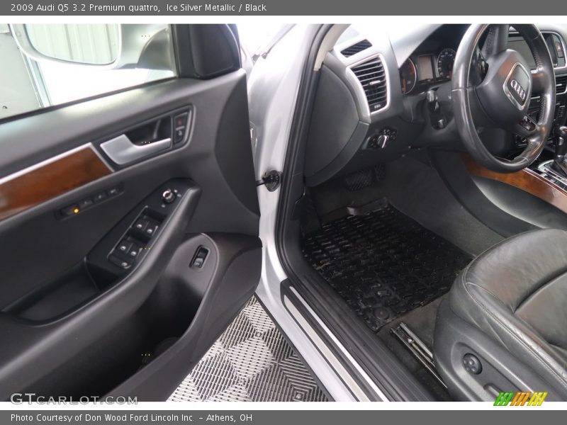 Ice Silver Metallic / Black 2009 Audi Q5 3.2 Premium quattro