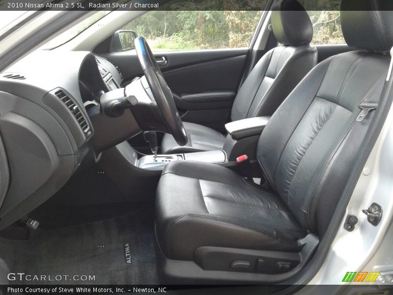 Radiant Silver / Charcoal 2010 Nissan Altima 2.5 SL