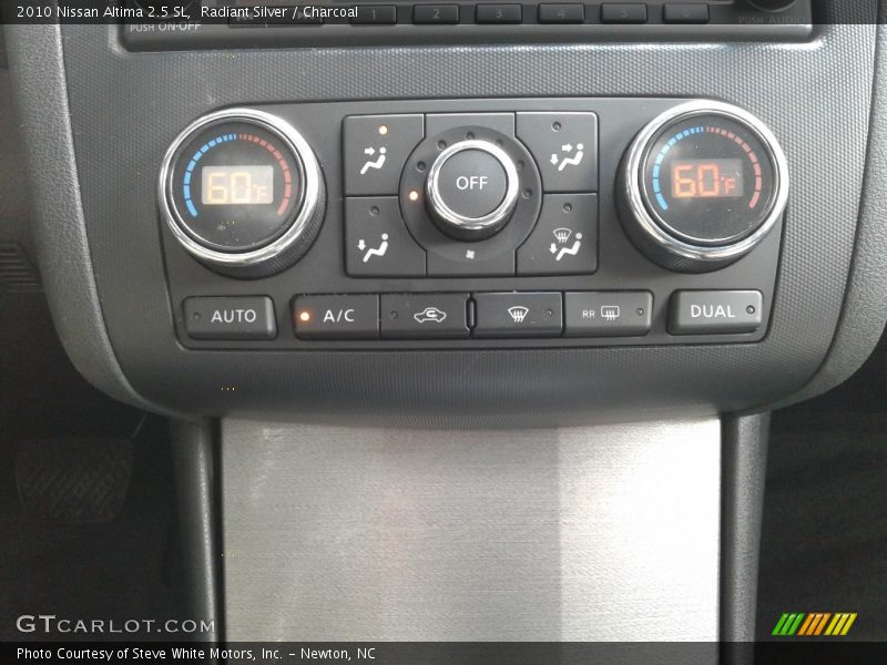 Radiant Silver / Charcoal 2010 Nissan Altima 2.5 SL