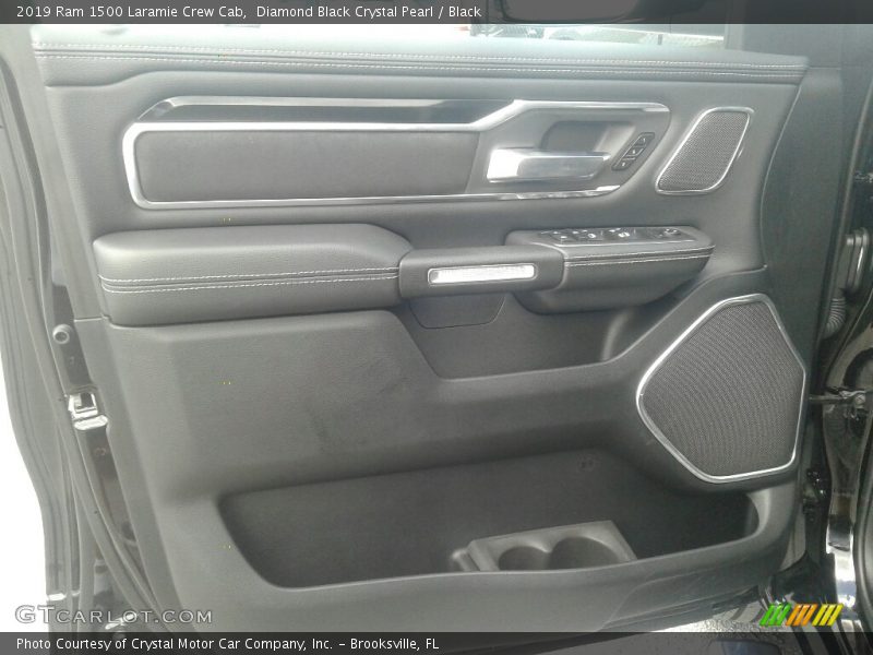 Diamond Black Crystal Pearl / Black 2019 Ram 1500 Laramie Crew Cab