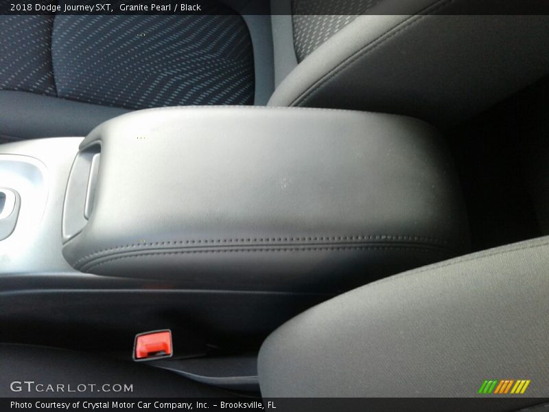Granite Pearl / Black 2018 Dodge Journey SXT