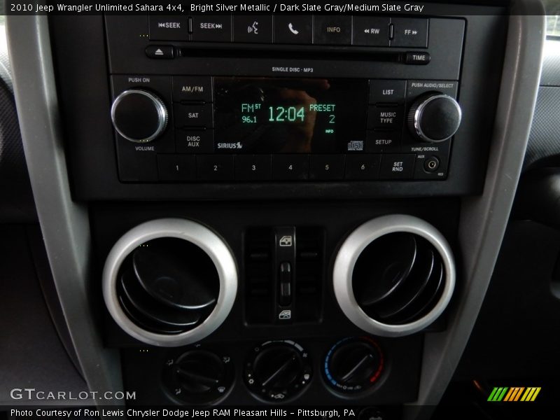 Bright Silver Metallic / Dark Slate Gray/Medium Slate Gray 2010 Jeep Wrangler Unlimited Sahara 4x4