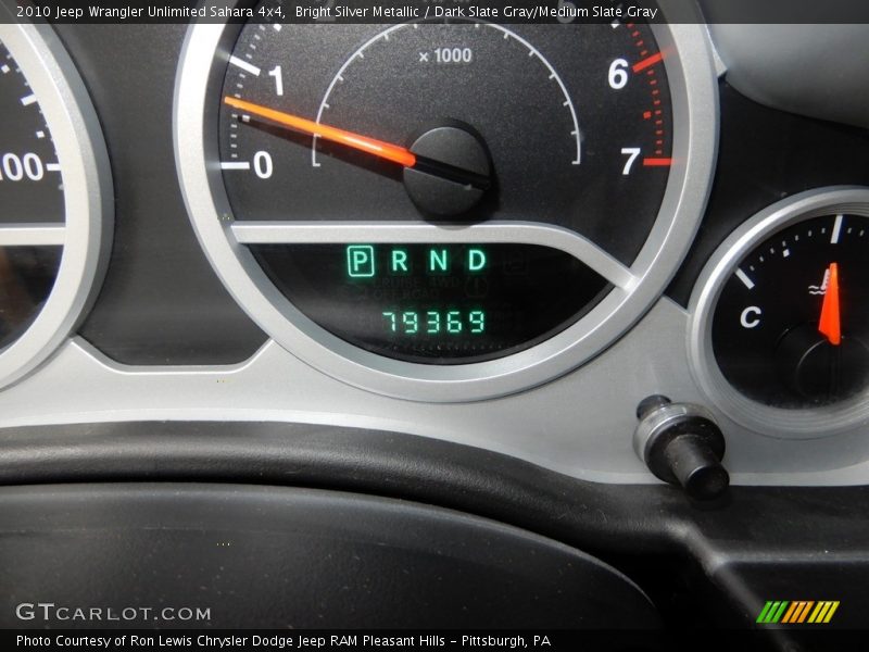 Bright Silver Metallic / Dark Slate Gray/Medium Slate Gray 2010 Jeep Wrangler Unlimited Sahara 4x4