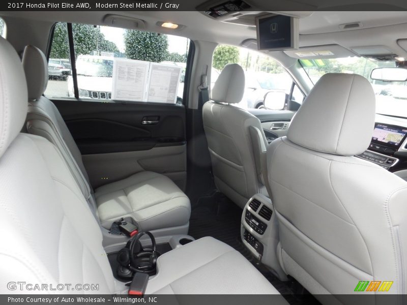Modern Steel Metallic / Gray 2017 Honda Pilot Elite AWD