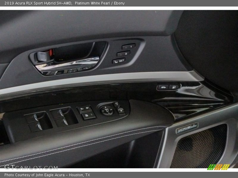 Controls of 2019 RLX Sport Hybrid SH-AWD