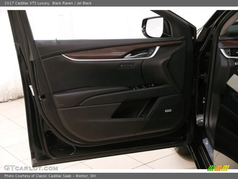 Black Raven / Jet Black 2017 Cadillac XTS Luxury