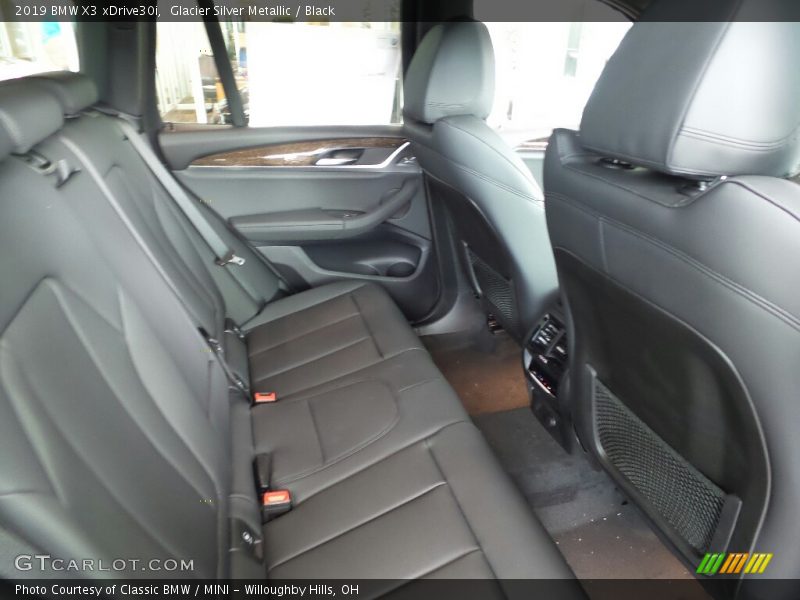 Glacier Silver Metallic / Black 2019 BMW X3 xDrive30i