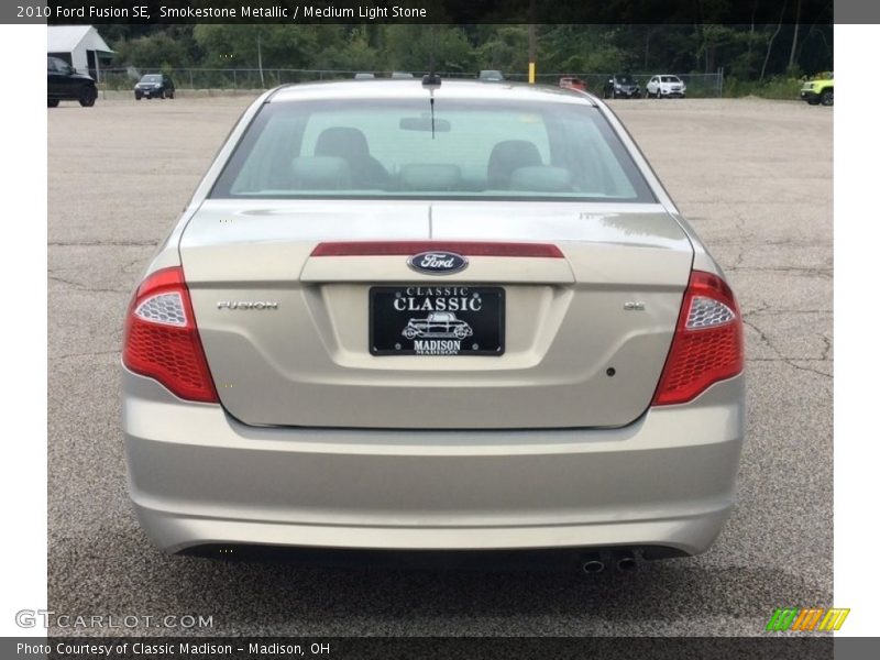 Smokestone Metallic / Medium Light Stone 2010 Ford Fusion SE