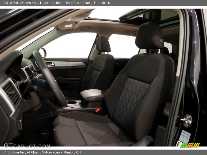 Deep Black Pearl / Titan Black 2018 Volkswagen Atlas Launch Edition