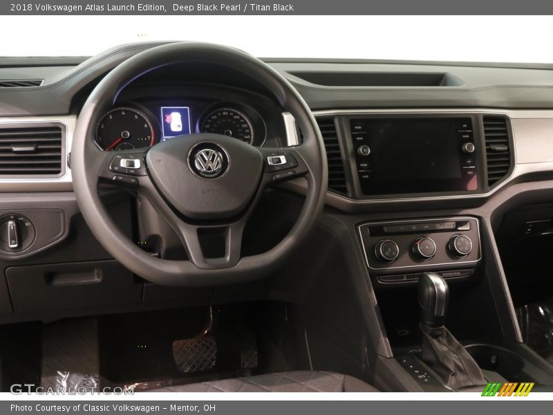Deep Black Pearl / Titan Black 2018 Volkswagen Atlas Launch Edition