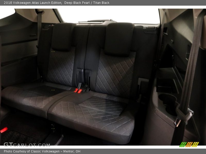 Deep Black Pearl / Titan Black 2018 Volkswagen Atlas Launch Edition