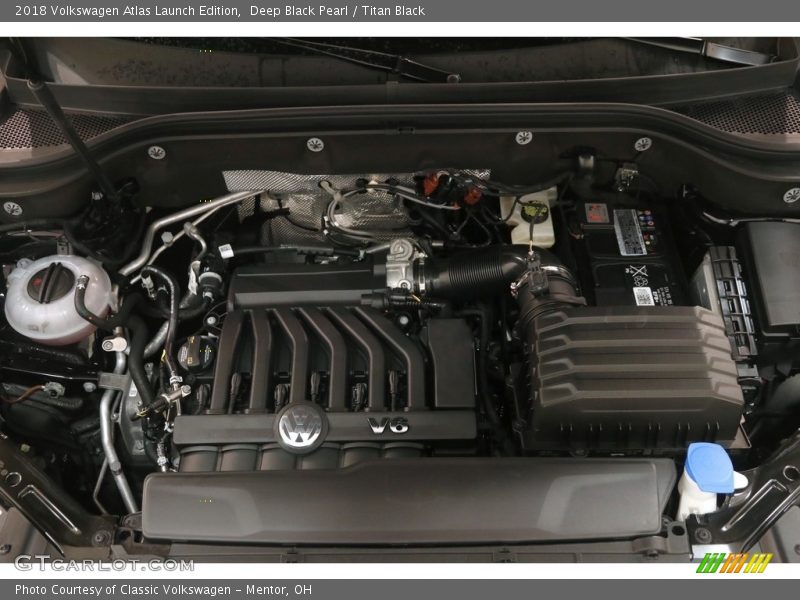 Deep Black Pearl / Titan Black 2018 Volkswagen Atlas Launch Edition