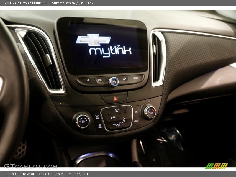Summit White / Jet Black 2016 Chevrolet Malibu LT