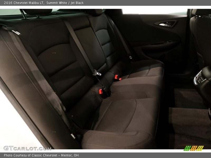 Summit White / Jet Black 2016 Chevrolet Malibu LT