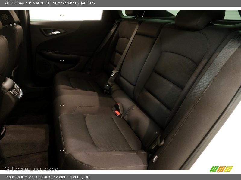 Summit White / Jet Black 2016 Chevrolet Malibu LT