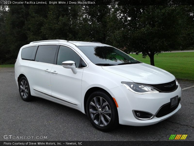 Bright White / Deep Mocha/Black 2019 Chrysler Pacifica Limited