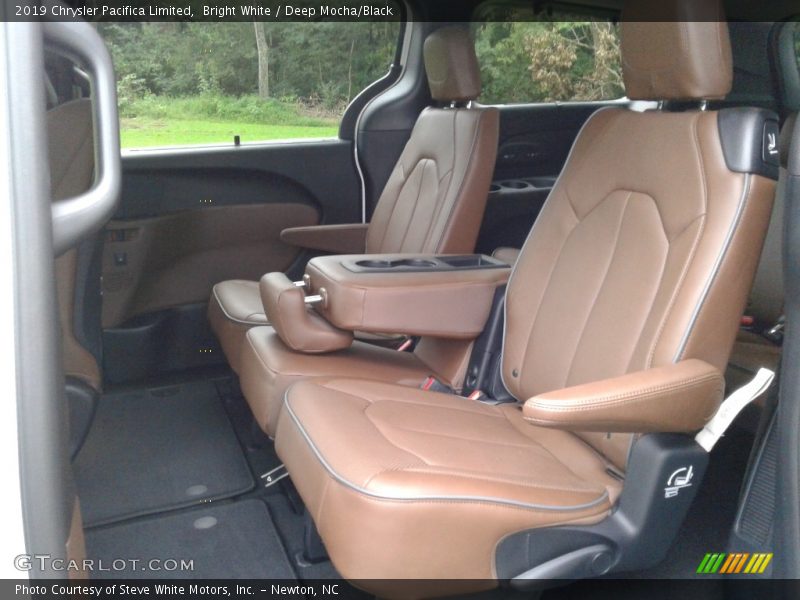 Bright White / Deep Mocha/Black 2019 Chrysler Pacifica Limited