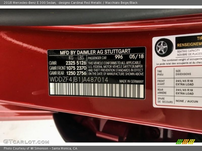 designo Cardinal Red Metallic / Macchiato Beige/Black 2018 Mercedes-Benz E 300 Sedan