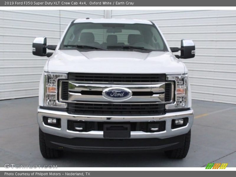 Oxford White / Earth Gray 2019 Ford F350 Super Duty XLT Crew Cab 4x4