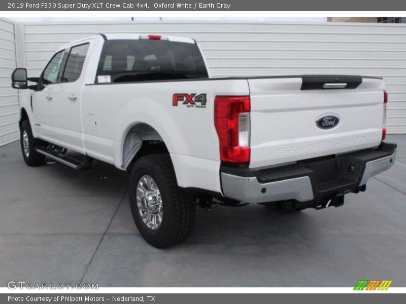 Oxford White / Earth Gray 2019 Ford F350 Super Duty XLT Crew Cab 4x4