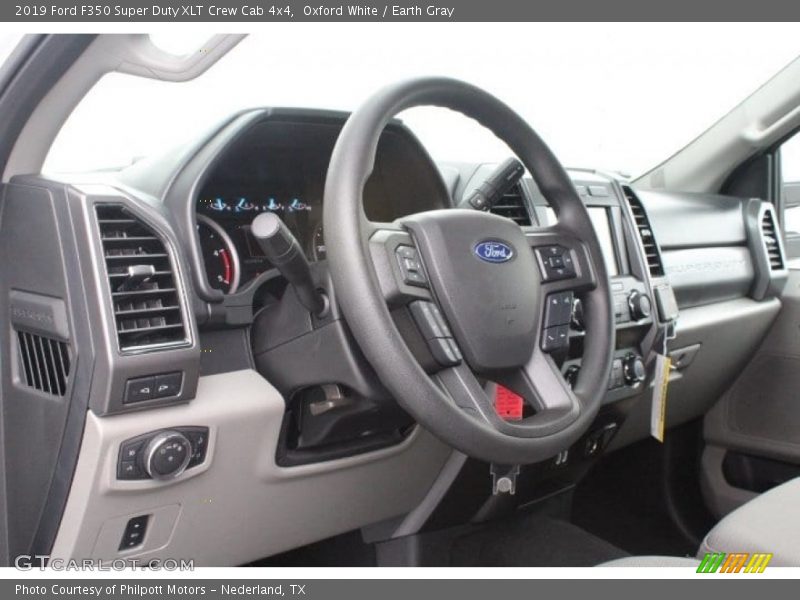 Oxford White / Earth Gray 2019 Ford F350 Super Duty XLT Crew Cab 4x4
