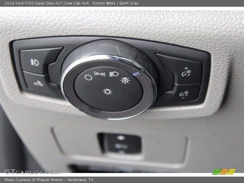 Oxford White / Earth Gray 2019 Ford F350 Super Duty XLT Crew Cab 4x4