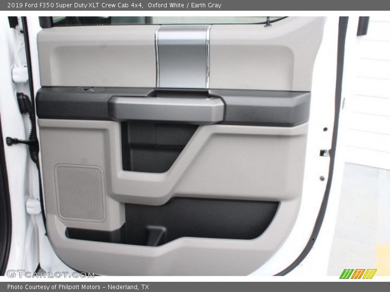 Oxford White / Earth Gray 2019 Ford F350 Super Duty XLT Crew Cab 4x4