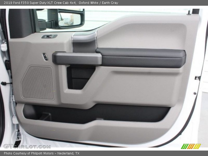 Oxford White / Earth Gray 2019 Ford F350 Super Duty XLT Crew Cab 4x4