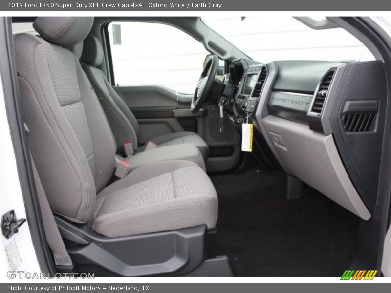 Oxford White / Earth Gray 2019 Ford F350 Super Duty XLT Crew Cab 4x4