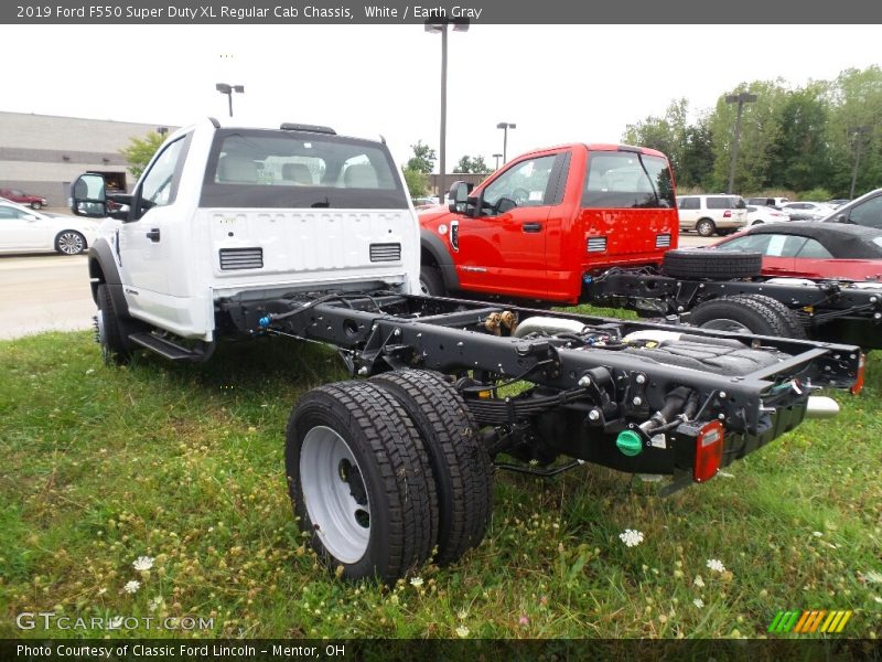White / Earth Gray 2019 Ford F550 Super Duty XL Regular Cab Chassis