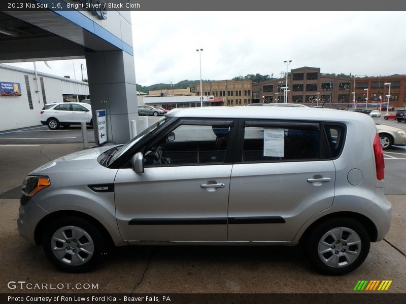 Bright Silver / Black Cloth 2013 Kia Soul 1.6