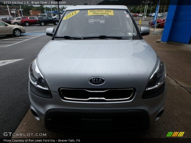 Bright Silver / Black Cloth 2013 Kia Soul 1.6