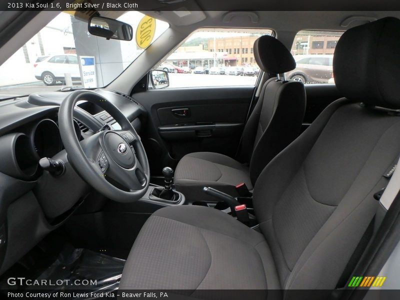 Bright Silver / Black Cloth 2013 Kia Soul 1.6