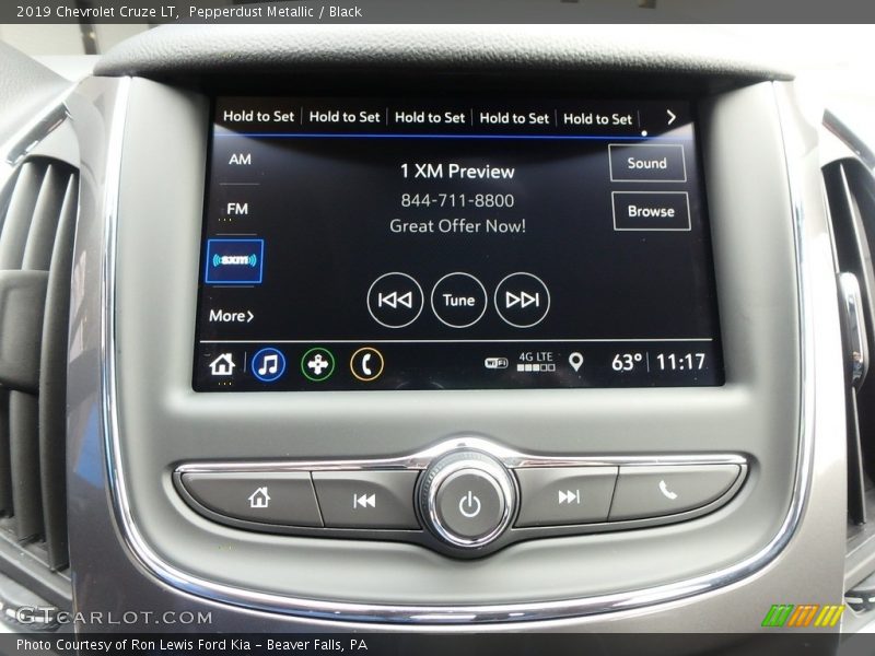 Controls of 2019 Cruze LT