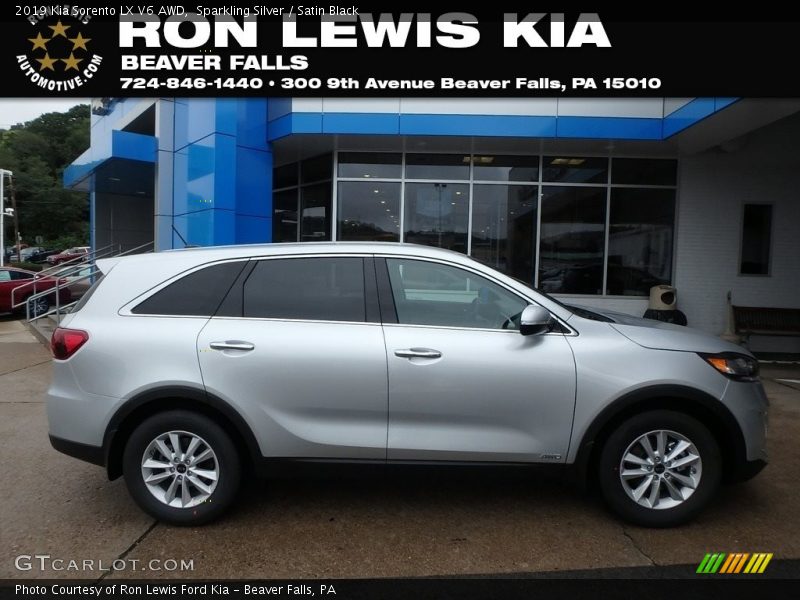 Sparkling Silver / Satin Black 2019 Kia Sorento LX V6 AWD