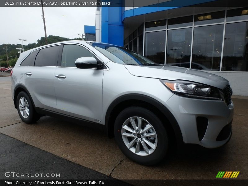 Sparkling Silver / Satin Black 2019 Kia Sorento LX V6 AWD