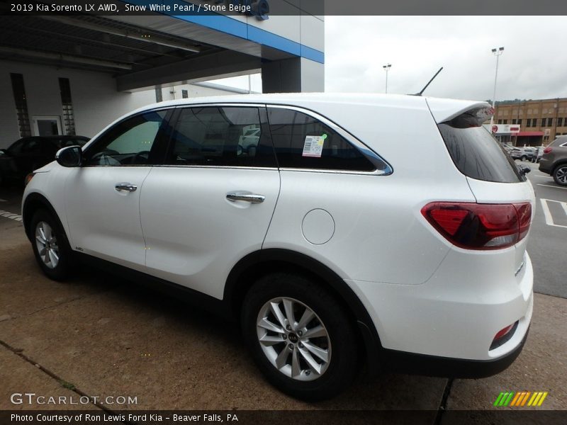 Snow White Pearl / Stone Beige 2019 Kia Sorento LX AWD