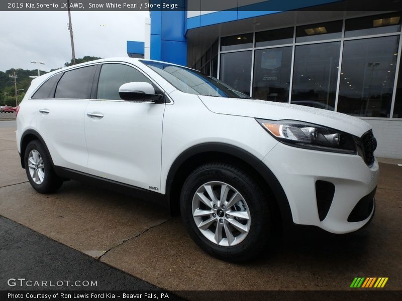 Snow White Pearl / Stone Beige 2019 Kia Sorento LX AWD