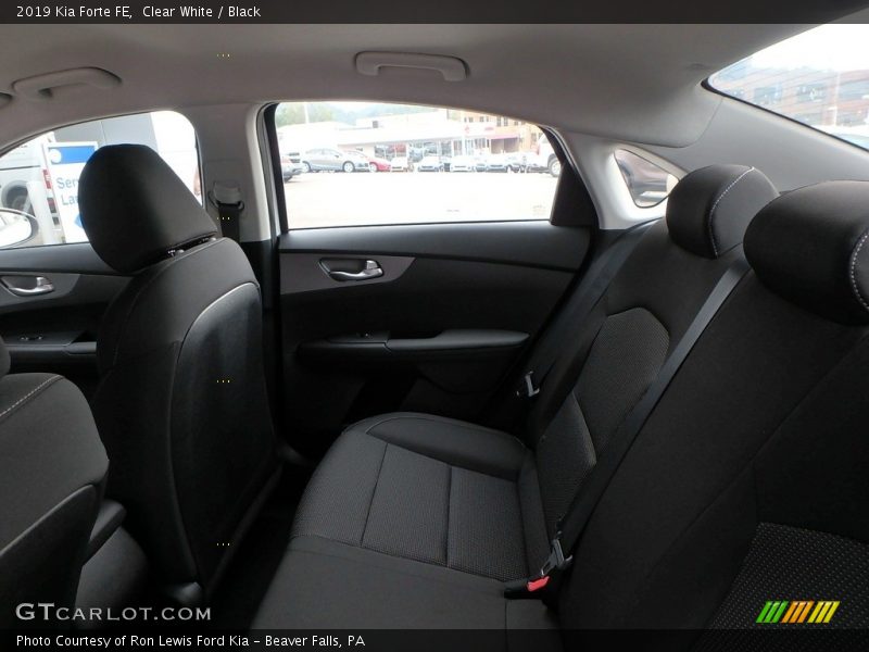 Clear White / Black 2019 Kia Forte FE