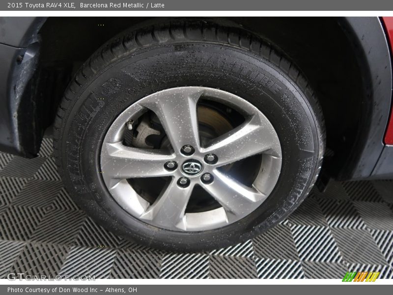Barcelona Red Metallic / Latte 2015 Toyota RAV4 XLE
