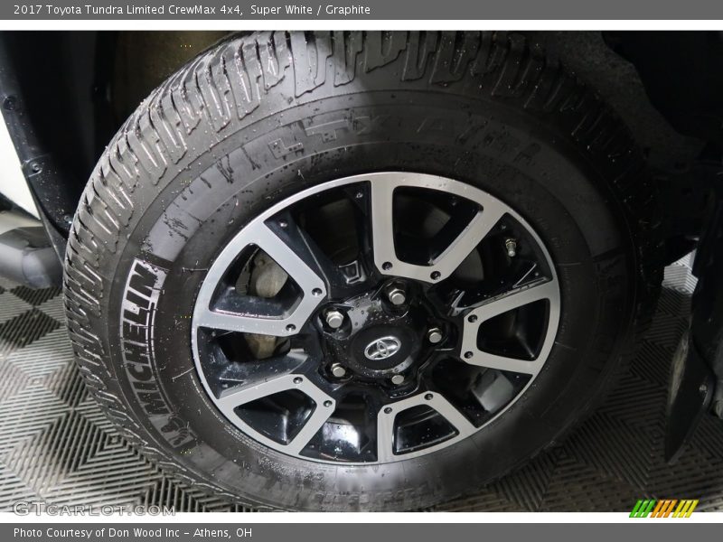 Super White / Graphite 2017 Toyota Tundra Limited CrewMax 4x4