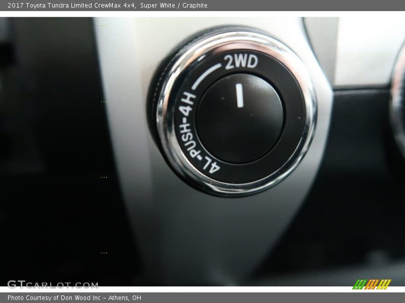 Super White / Graphite 2017 Toyota Tundra Limited CrewMax 4x4