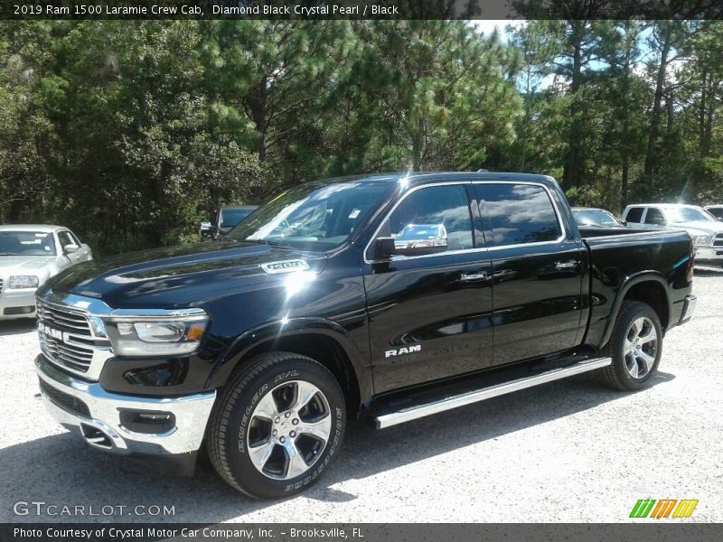 Diamond Black Crystal Pearl / Black 2019 Ram 1500 Laramie Crew Cab